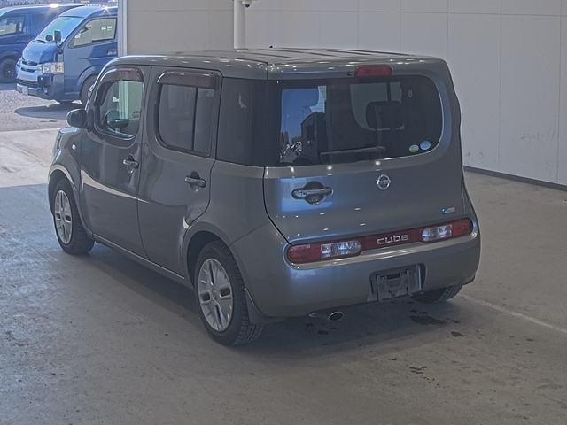 NISSAN CUBE