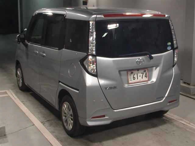 TOYOTA TANK