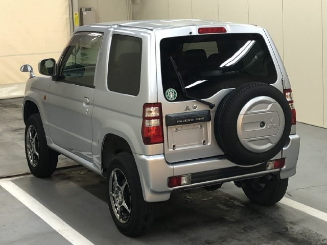 MITSUBISHI PAJERO MINI