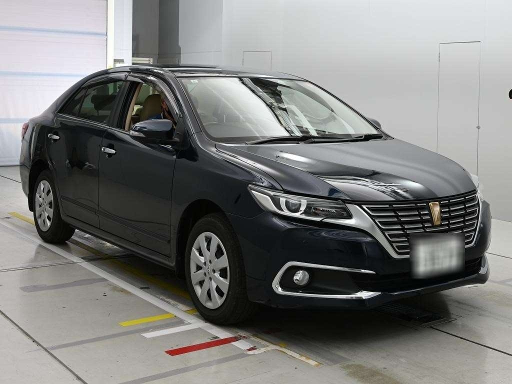 TOYOTA PREMIO