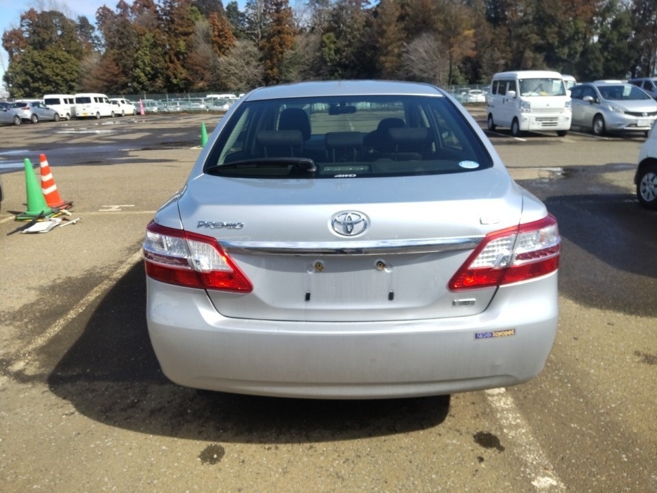 TOYOTA PREMIO