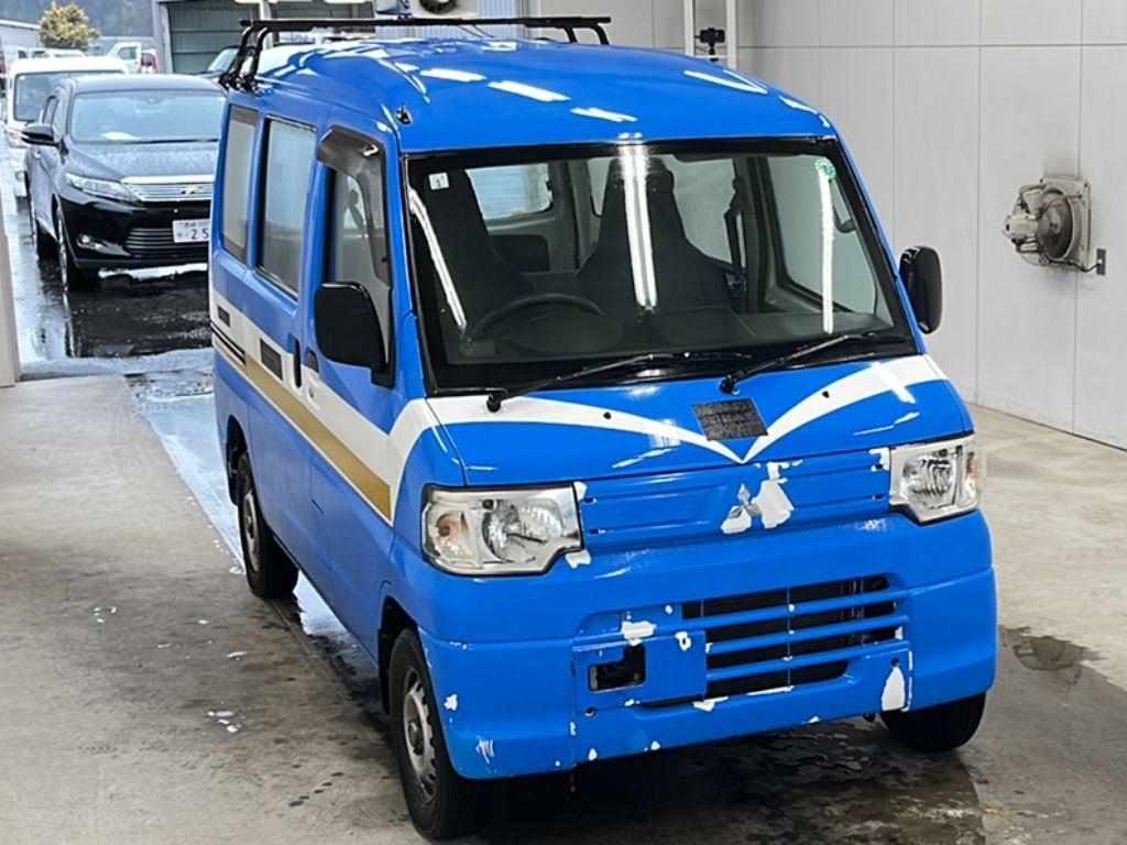 MITSUBISHI MINICAB