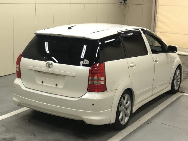 TOYOTA WISH