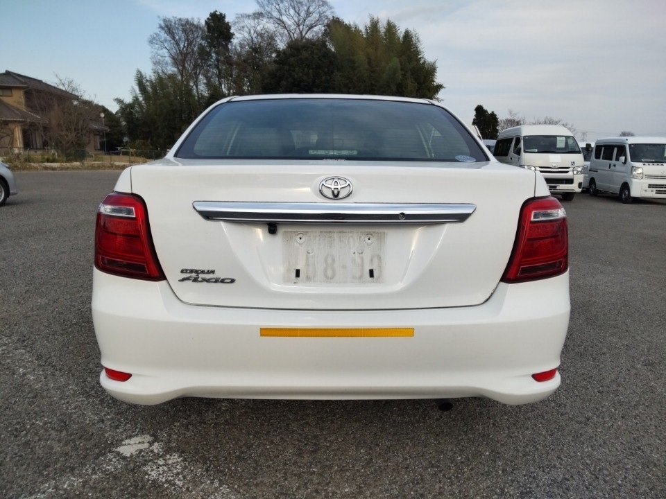 TOYOTA COROLLA AXIO