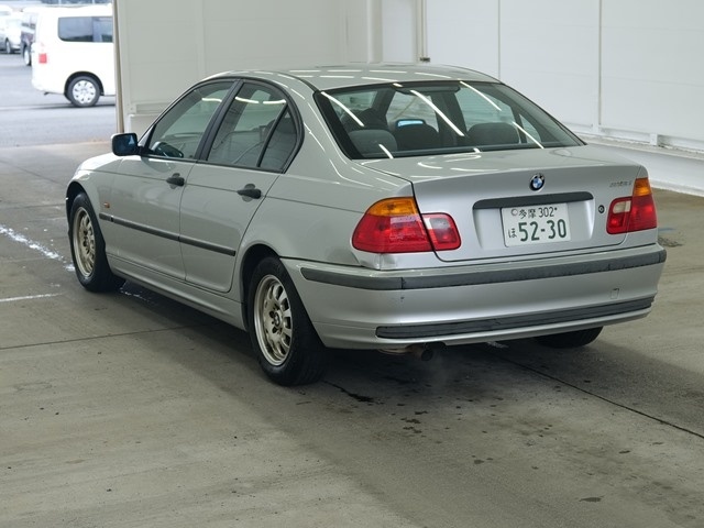 BMW 3-SERIES
