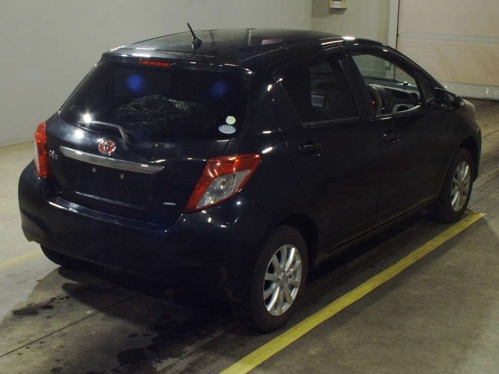 TOYOTA VITZ
