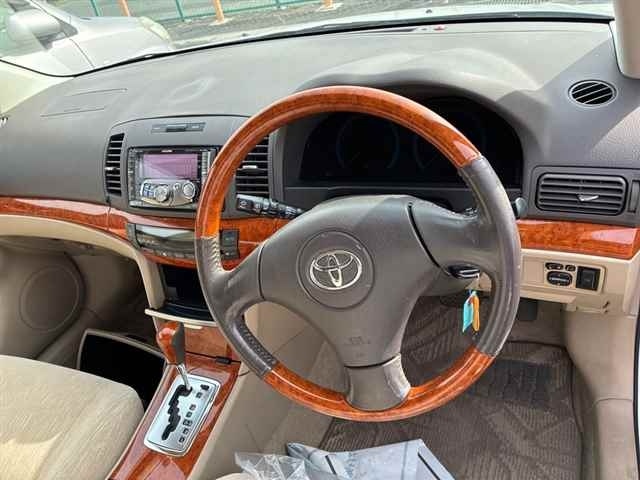 TOYOTA PREMIO