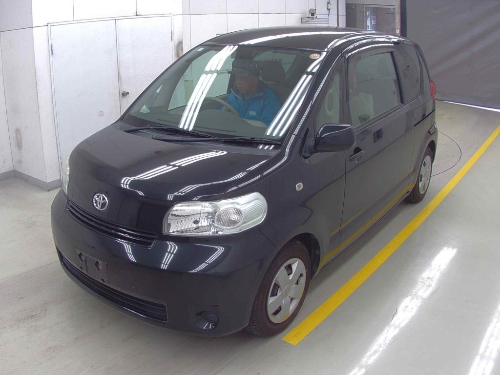 TOYOTA PORTE