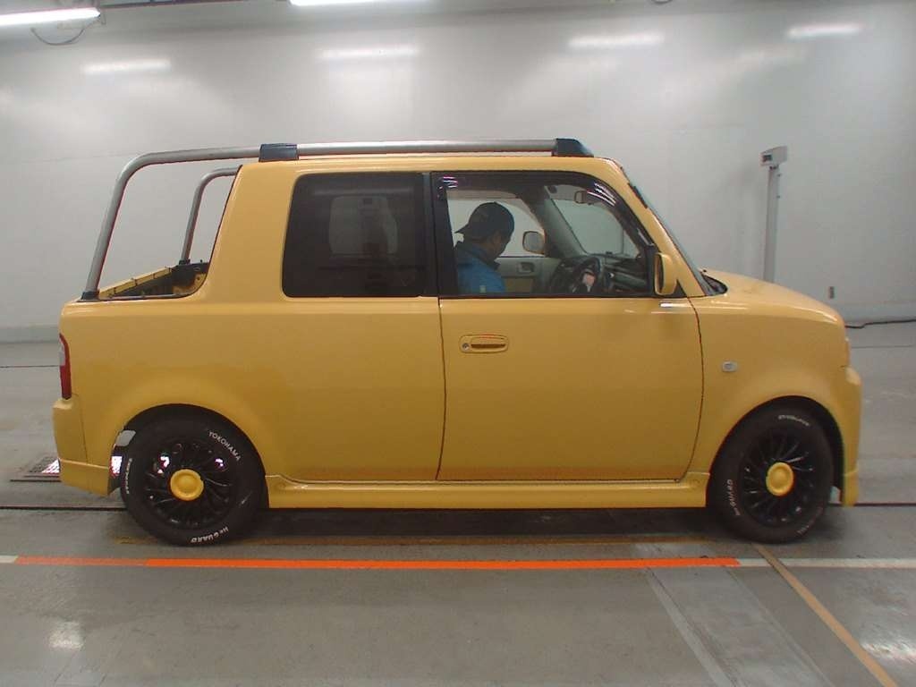 TOYOTA BB