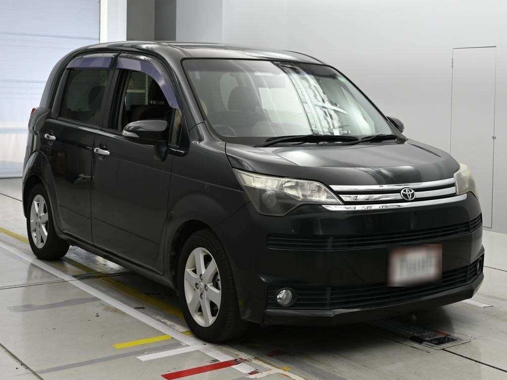 TOYOTA SPADE