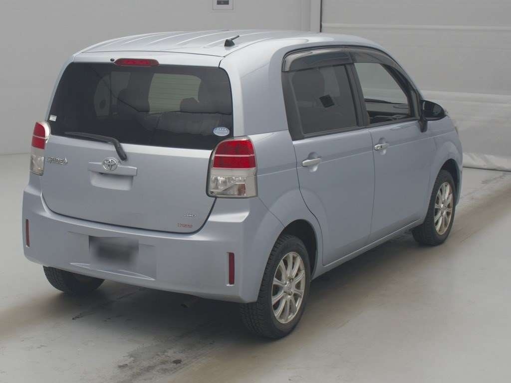 TOYOTA SPADE