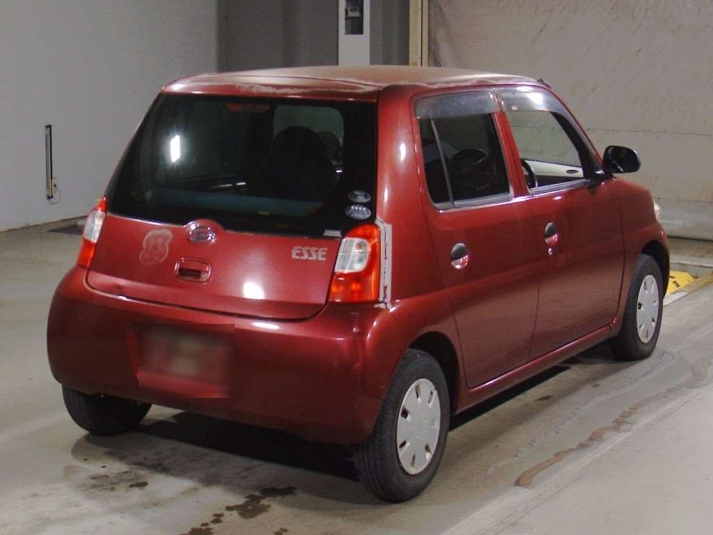 DAIHATSU ESSE