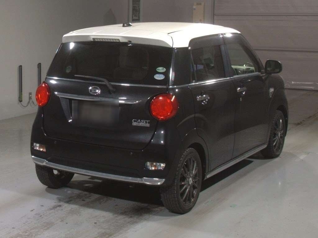 DAIHATSU CAST