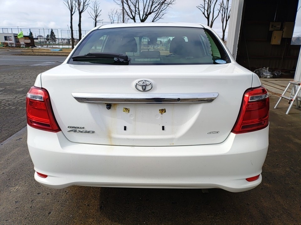 TOYOTA COROLLA AXIO
