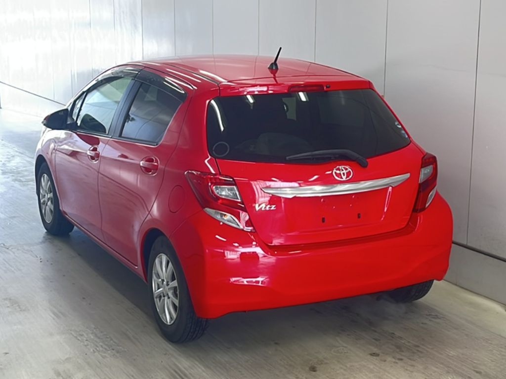 TOYOTA VITZ