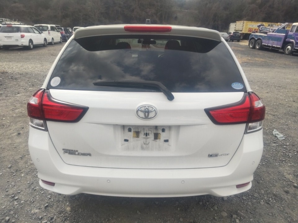 TOYOTA COROLLA FIELDER