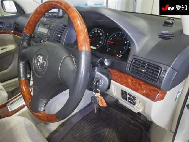 TOYOTA PREMIO