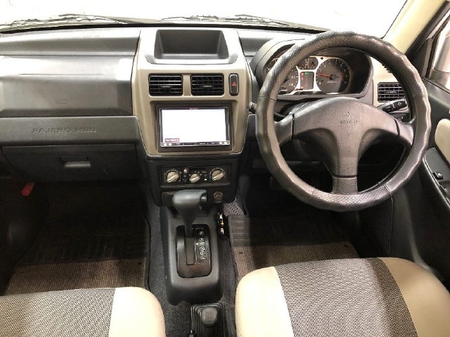 MITSUBISHI PAJERO MINI