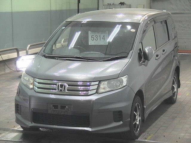 HONDA FREED SPIKE