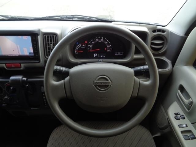 NISSAN NV100 CLIPPER