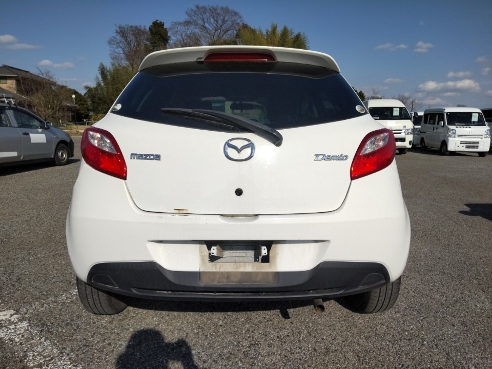 MAZDA DEMIO