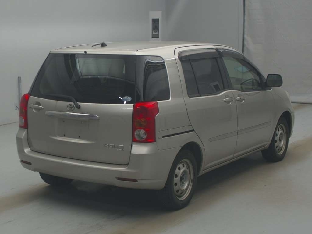 TOYOTA RAUM