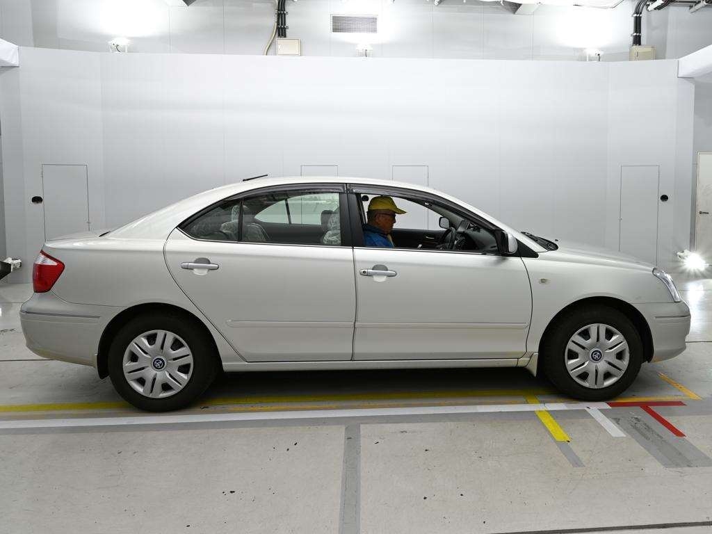 TOYOTA PREMIO