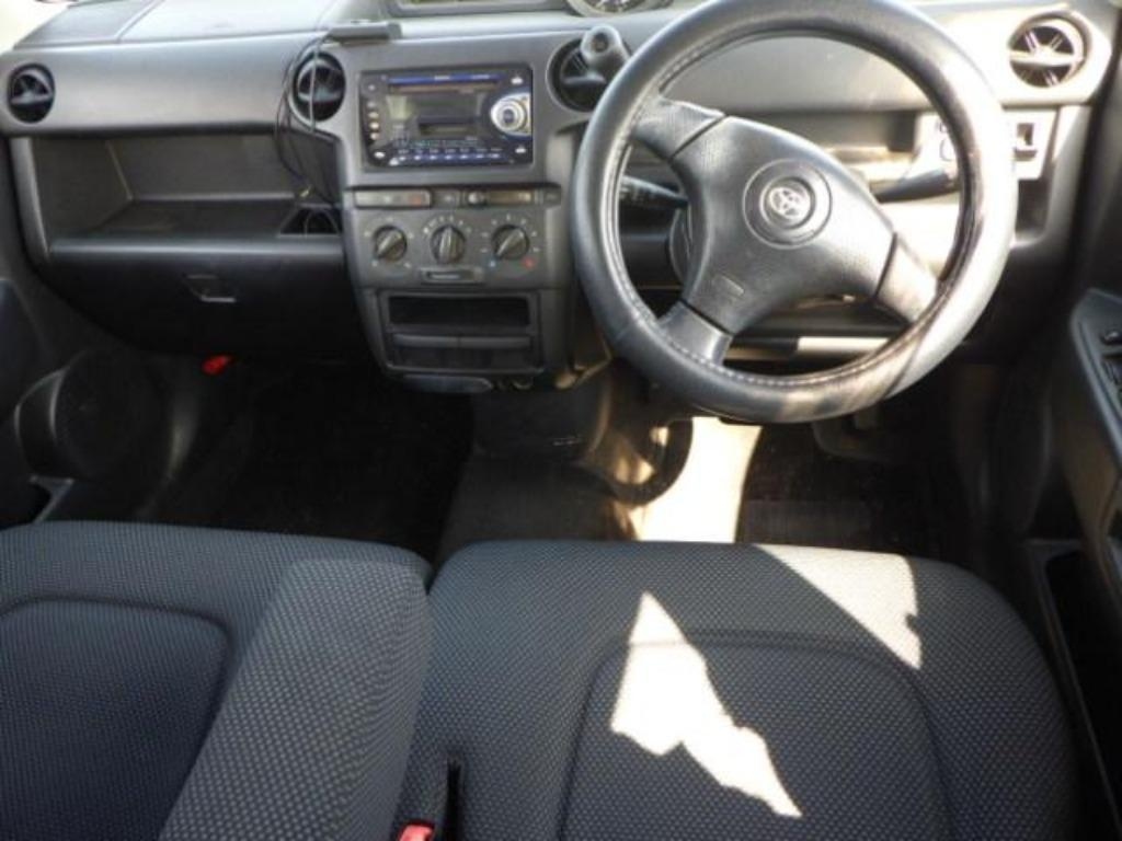 TOYOTA BB