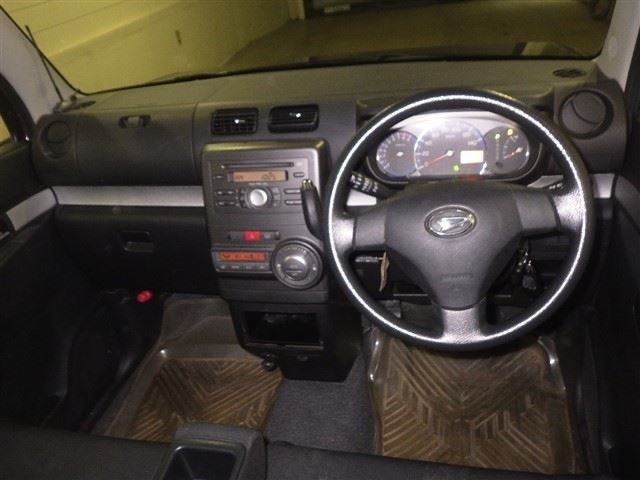 DAIHATSU MOVE CONTE