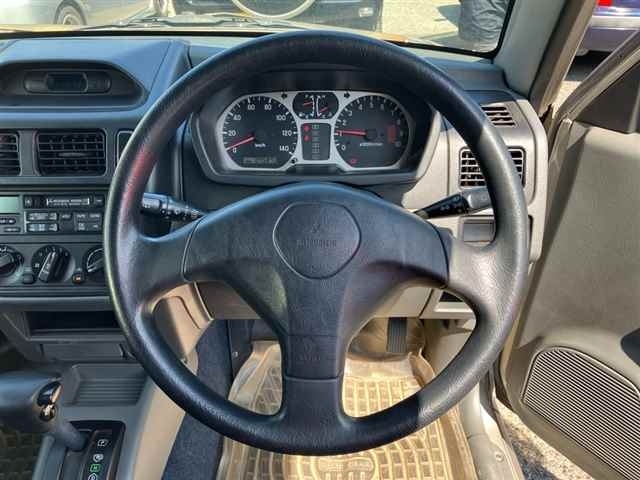 MITSUBISHI PAJERO MINI