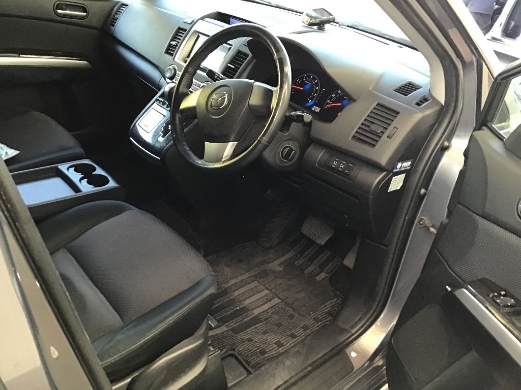 MAZDA MPV