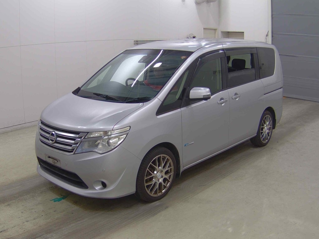 NISSAN SERENA