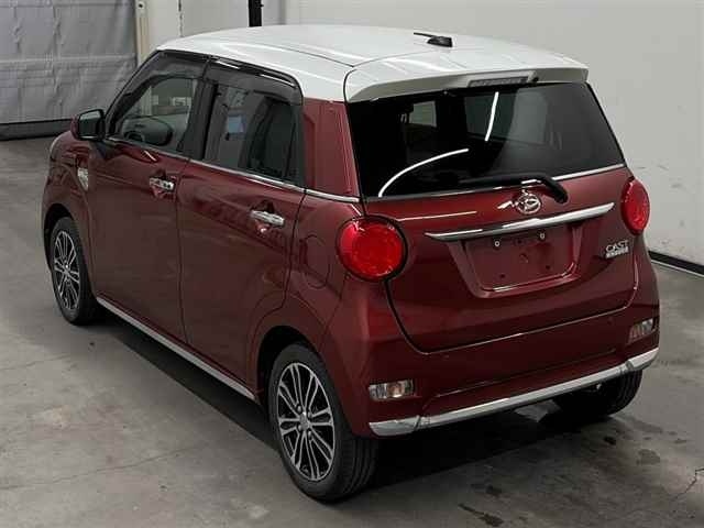 DAIHATSU CAST