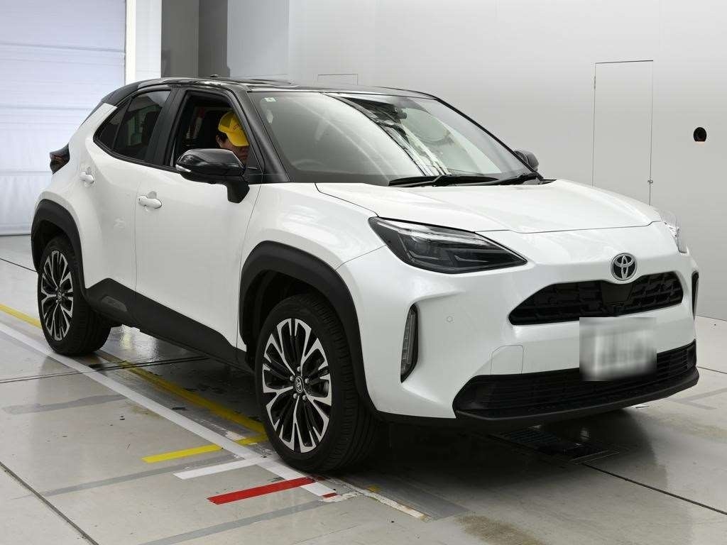 TOYOTA YARIS CROSS