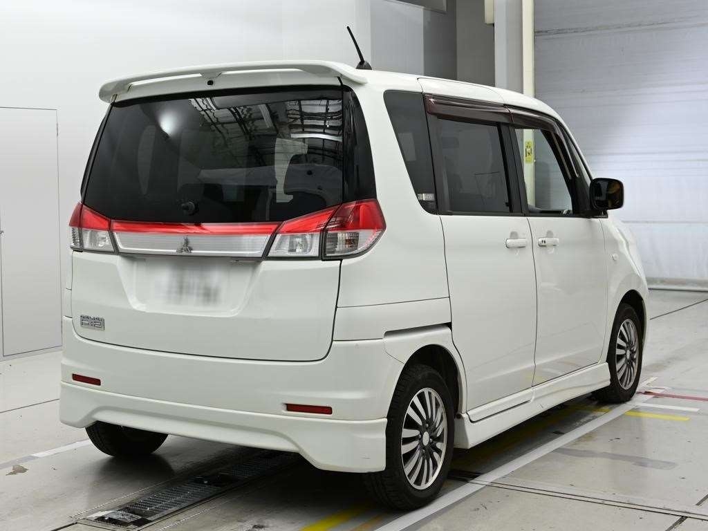 MITSUBISHI DELICA D:2