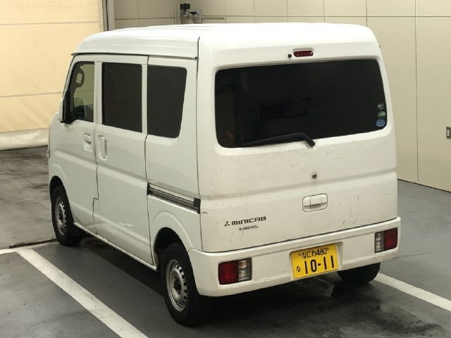 MITSUBISHI MINICAB