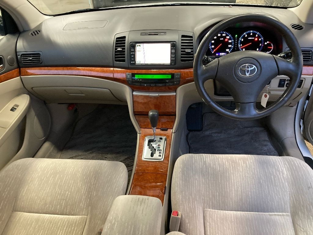 TOYOTA PREMIO