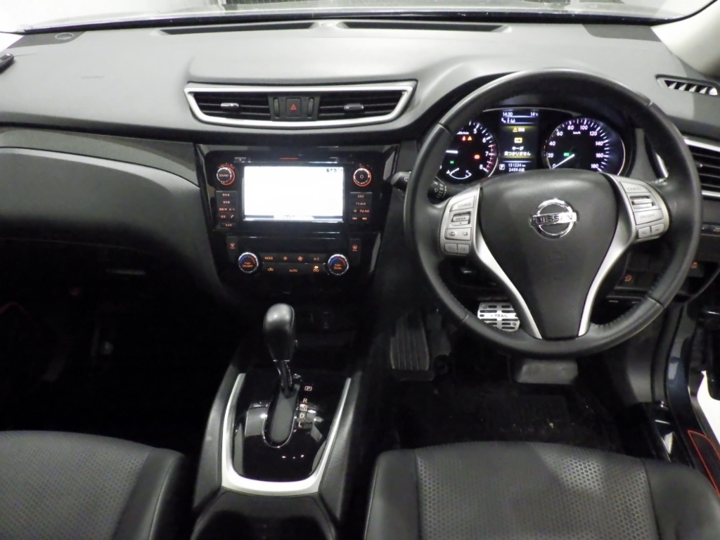 NISSAN X-TRAIL