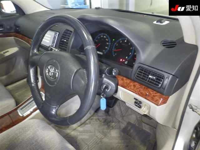 TOYOTA PREMIO