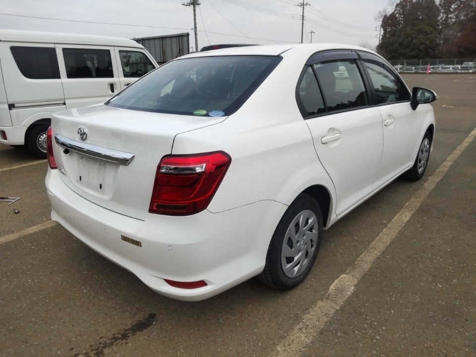 TOYOTA COROLLA AXIO