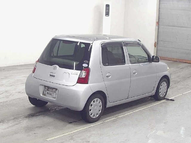 DAIHATSU ESSE
