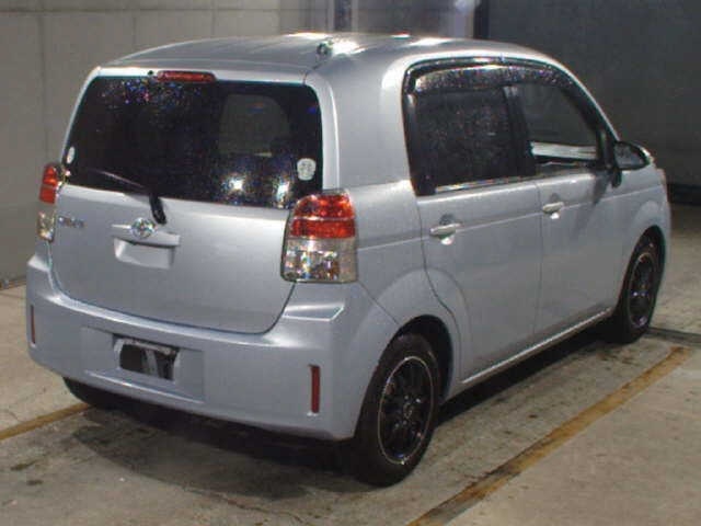 TOYOTA SPADE