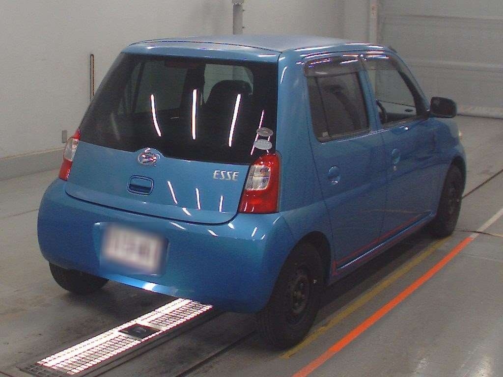 DAIHATSU ESSE
