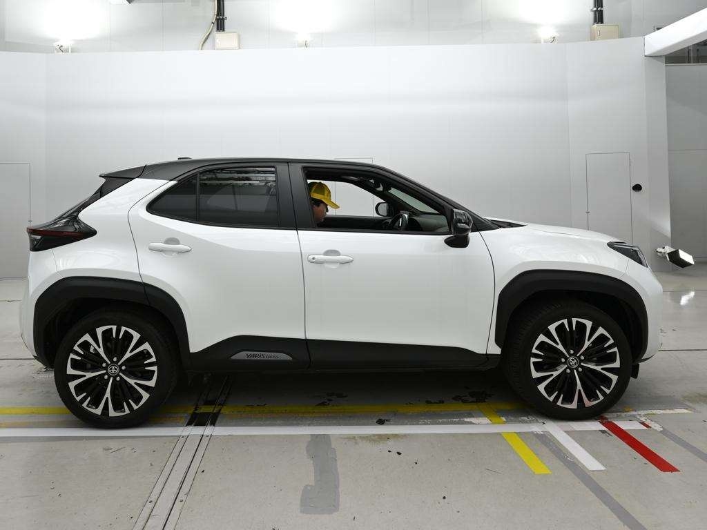 TOYOTA YARIS CROSS