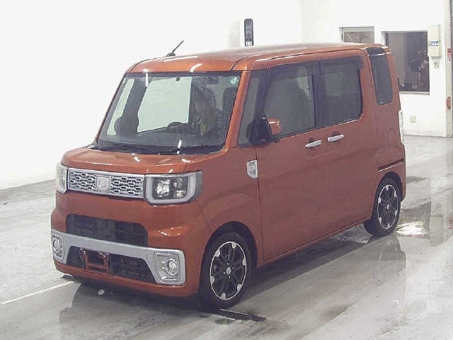 DAIHATSU WAKE