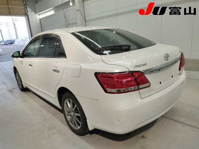 TOYOTA PREMIO