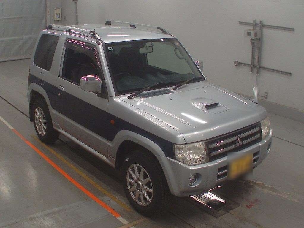 MITSUBISHI PAJERO MINI