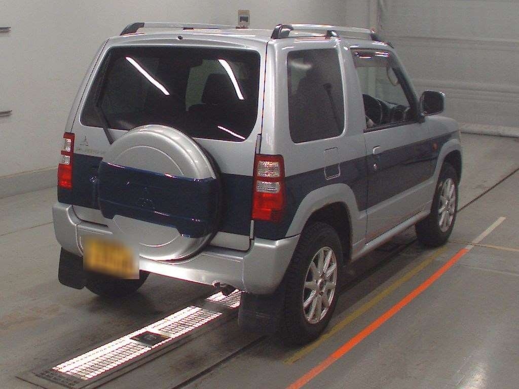 MITSUBISHI PAJERO MINI