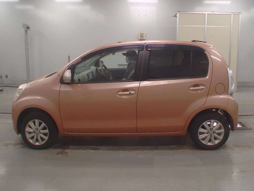 TOYOTA PASSO
