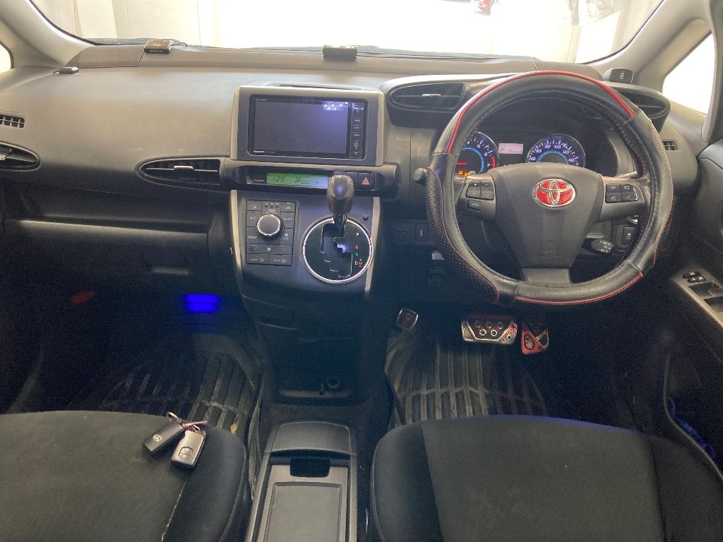TOYOTA WISH